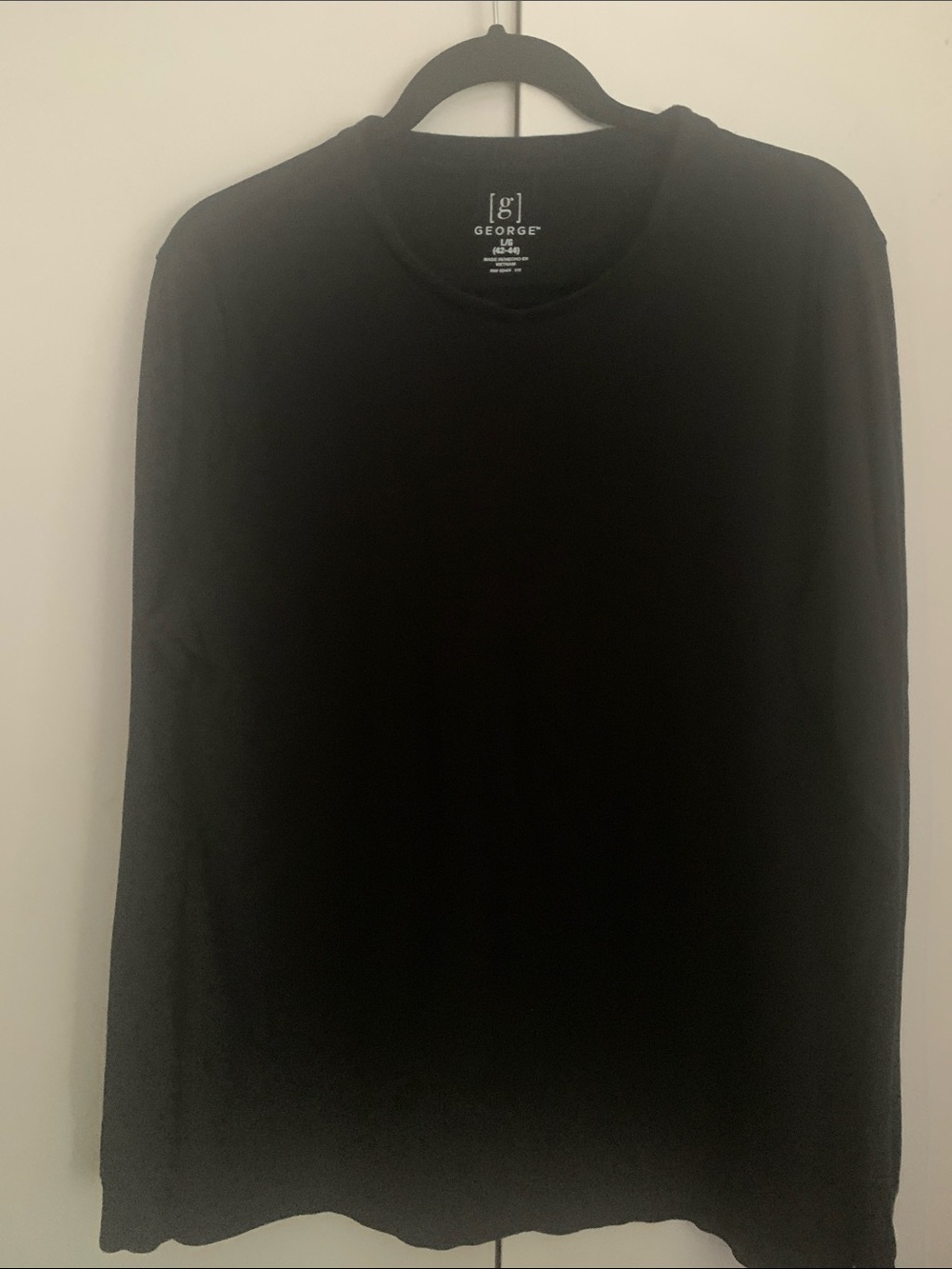 George Men’s Black Long Sleeve Crewneck Shirt - Solid Black